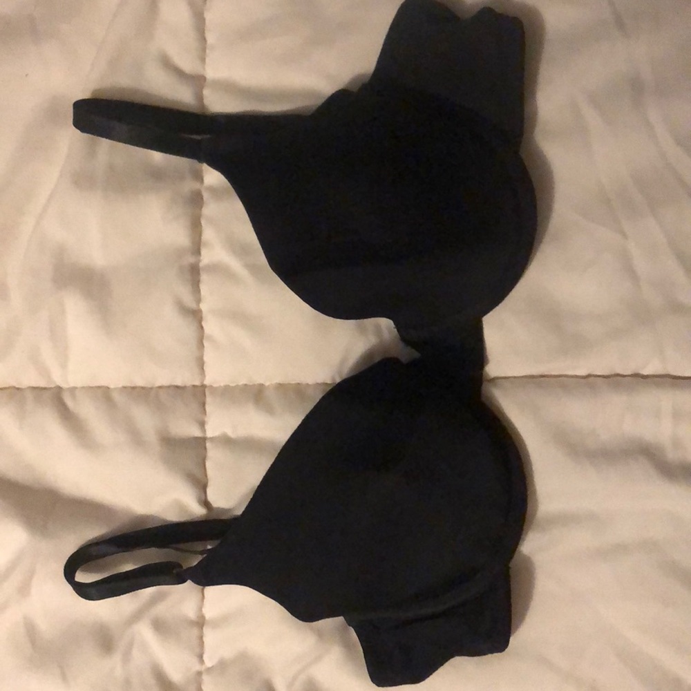 Victoria’s Secret 34B Bra Lot - Picture 5 of 8
